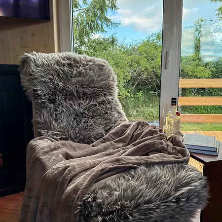 Fewocrew Devils Premium Tiny House Nahe Teufelsmauer Hébergement de vacances